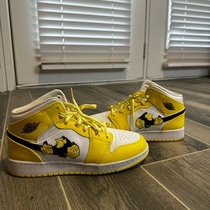Air Jordan 1 Mid GS Yellow floral